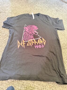 1983 Black Short Sleeve Graphic Tee - Pink Leopard